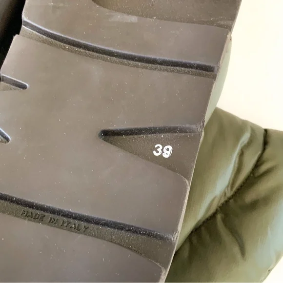 Piume Studio NWOT Luna Boot in Military Green Size 39 NWOT - Picture 8 of 10